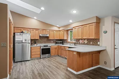 2030 Woodhaven Ct NW, Salem, OR 97304 - Photo 9