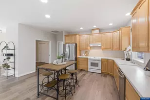 2765 Fort Hill Ave NW, Salem, OR 97304 - Photo 9