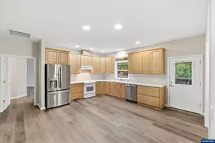 2765 Fort Hill Ave NW, Salem, OR 97304 - Photo 15