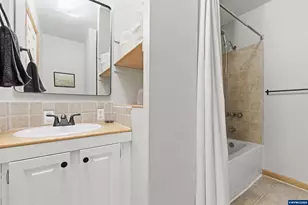 2271 Townsend Way SE, Salem, OR 97301 - Photo 23