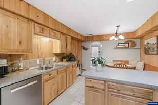 2271 Townsend Way SE, Salem, OR 97301 - Photo 17