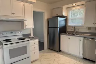 1630 Berry St SE, Salem, OR 97302 - Photo 13