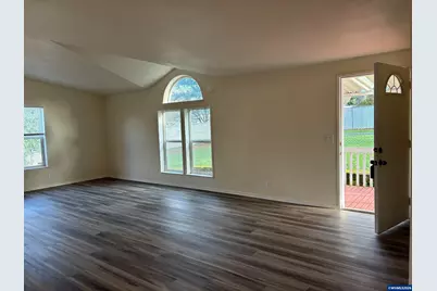 2000 Robins (#7) Ln SE, Salem, OR 97306 - Photo 3