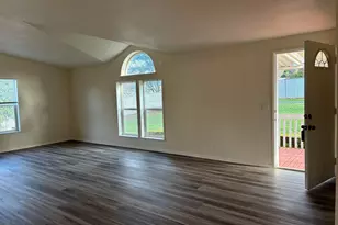 2000 Robins Lane SE, Salem, OR 97306 - Photo 3