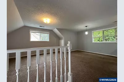 3027 NE D St, Salem, OR 97301 - Photo 3