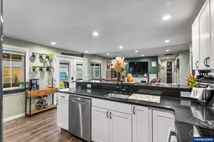 32900 Old Church Rd, Tangent, OR 97389 - Photo 11