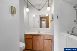 424 SW Augustus Dr, Dallas, OR 97338 - Photo 23