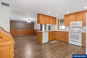 424 SW Augustus Dr, Dallas, OR 97338 - Photo 3