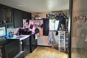 1817 Vine St, Sweet Home, OR 97386 - Photo 9