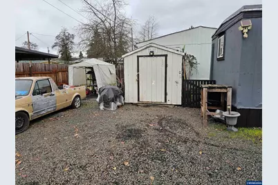 1817 Vine St, Sweet Home, OR 97386 - Photo 19