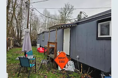 1817 Vine St, Sweet Home, OR 97386 - Photo 5