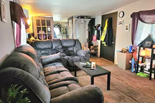 1817 Vine St, Sweet Home, OR 97386 - Photo 7