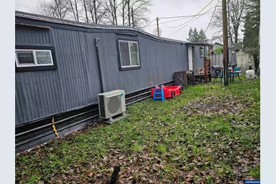 1817 Vine St, Sweet Home, OR 97386 - Photo 3