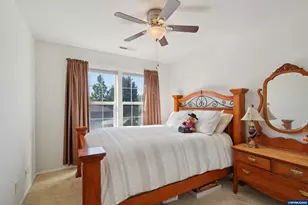 968 Eisenhower Dr NW, Salem, OR 97304 - Photo 23