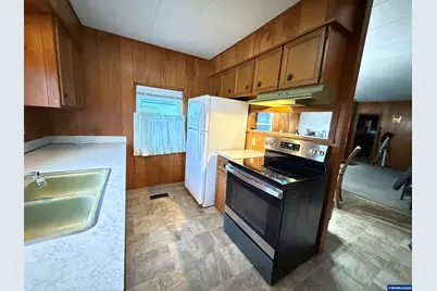 5545 43rd Wy NE, Salem, OR 97305 - Photo 7