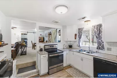 2295 Cedar St, Sweet Home, OR 97386 - Photo 11