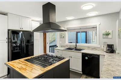 2222 NW Brownly Heights Dr, Corvallis, OR 97330 - Photo 15