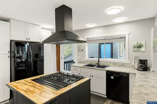 2222 NW Brownly Heights Dr, Corvallis, OR 97330 - Photo 15