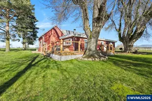 92950 Pitney Ln, Junction City, OR 97448 - Photo 5