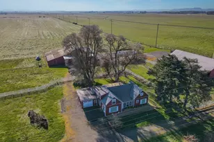 92950 Pitney Ln, Junction City, OR 97448 - Photo 11