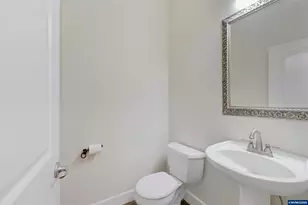 2697 Islander Ave NW, Salem, OR 97304 - Photo 29