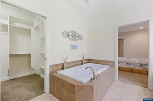 2697 Islander Ave NW, Salem, OR 97304 - Photo 25