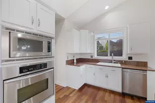 2697 Islander Ave NW, Salem, OR 97304 - Photo 11