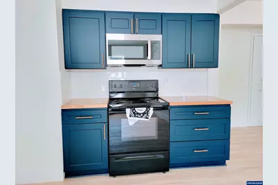 1425 Elm St NW, Salem, OR 97304 - Photo 5