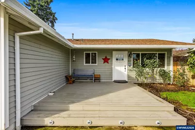 662 Wilson St, Woodburn, OR 97071 - Photo 3