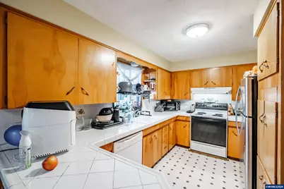 4752 Swegle Rd NE, Salem, OR 97301 - Photo 11