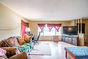 4752 Swegle Rd NE, Salem, OR 97301 - Photo 5