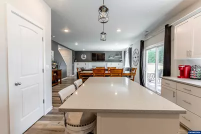 7173 SE Cheryl Ct, Corvallis, OR 97330 - Photo 9