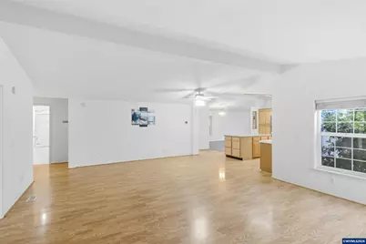 3326 Senecal Creek Dr, Woodburn, OR 97071 - Photo 13