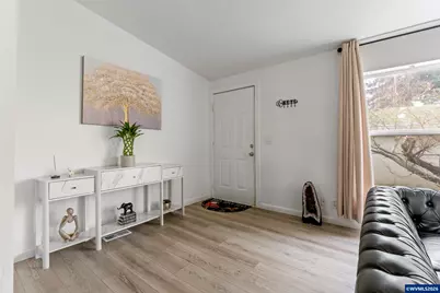 12323 SE Holgate Bl #2, Portland, OR 97236 - Photo 3