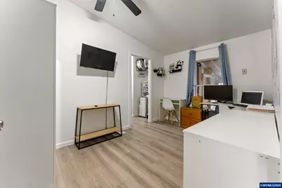 12323 SE Holgate Bl #2, Portland, OR 97236 - Photo 9