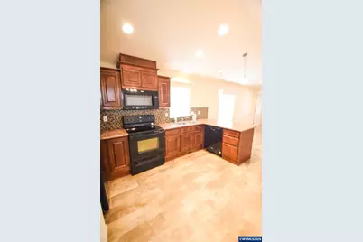 1999 Jansen Wy #57, Woodburn, OR 97071 - Photo 5