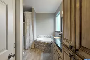 4334 Log Dr NE, Salem, OR 97305 - Photo 23