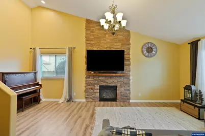 4334 Log Dr NE, Salem, OR 97305 - Photo 7