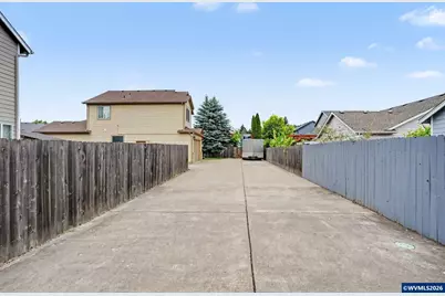 4334 Log Dr NE, Salem, OR 97305 - Photo 5