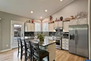 4334 Log Dr NE, Salem, OR 97305 - Photo 9