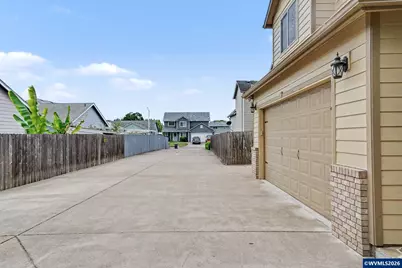 4334 Log Dr NE, Salem, OR 97305 - Photo 5