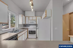 1540 Madelyn Ave SE, Salem, OR 97306 - Photo 9