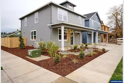 818 Pine St, Silverton, OR 97381 - Photo 29