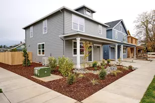 818 Pine St, Silverton, OR 97381 - Photo 29