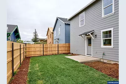 818 Pine St, Silverton, OR 97381 - Photo 31