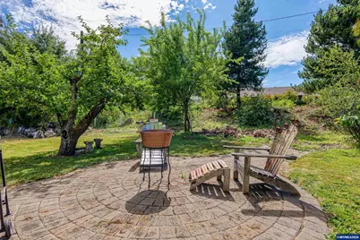 1936 Orchard Hts Rd NW, Salem, OR 97304 - Photo 31