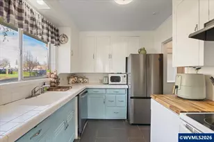 210 SE Clay St, Dallas, OR 97338 - Photo 11