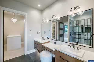 212 Kurth Meadows Av SE, Salem, OR 97306 - Photo 27