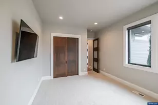 212 Kurth Meadows Av SE, Salem, OR 97306 - Photo 33