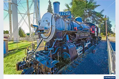 720 Merriott Ln, Woodburn, OR 97071 - Photo 17